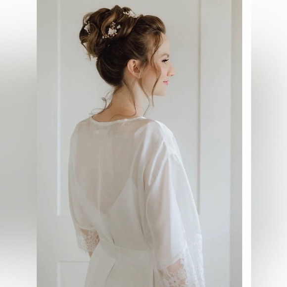 Kimono - Romantic lace edge kimono for  bridal beach or ontop on shorts - Picture 2 of 8